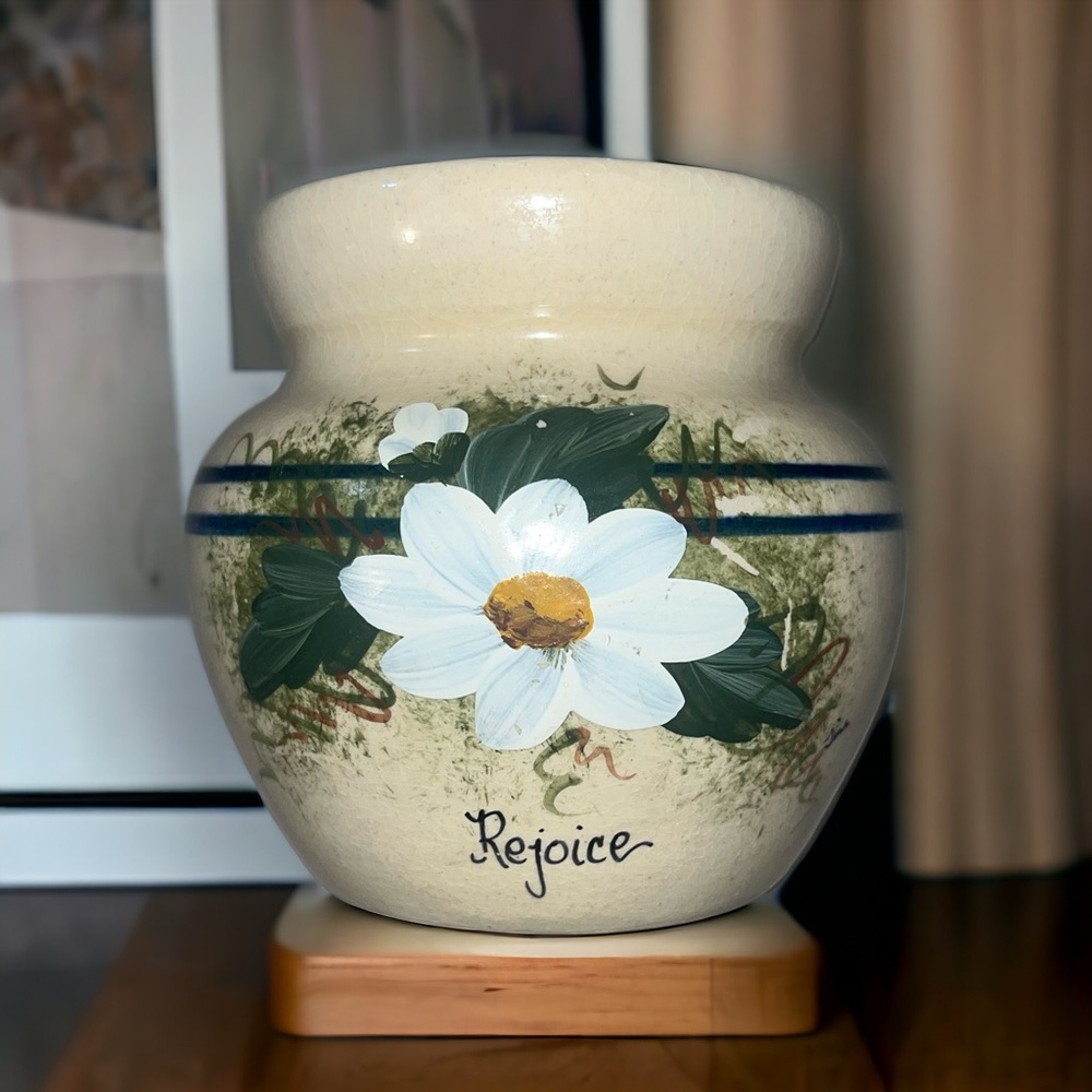 VTG Rejoice Planter Sugar Daisy Yesteryears Pottery Hand turned & painted USA 4”